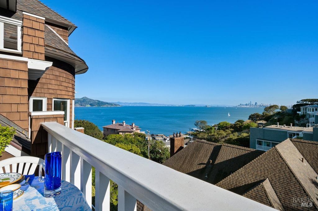 Detail Gallery Image 48 of 52 For 99 Bulkley Ave, Sausalito,  CA 94965 - 2 Beds | 2/1 Baths