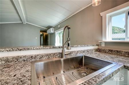 Detail Gallery Image 16 of 32 For 5305 Blue Lakes Is 4, Upper Lake,  CA 95485 - 2 Beds | 1 Baths