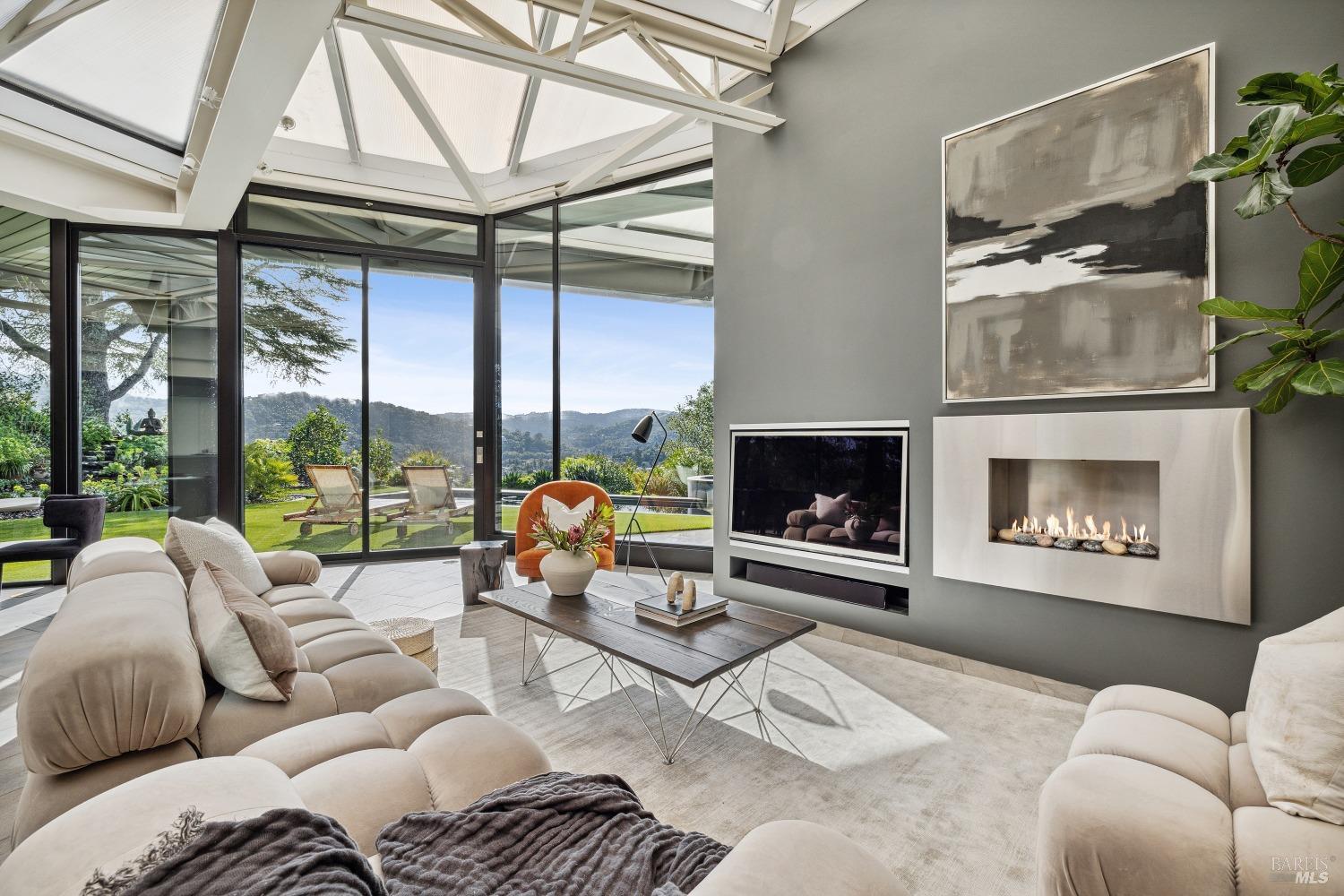 Detail Gallery Image 22 of 94 For 53 Indian Rock Rd, San Anselmo,  CA 94960 - 4 Beds | 4/1 Baths