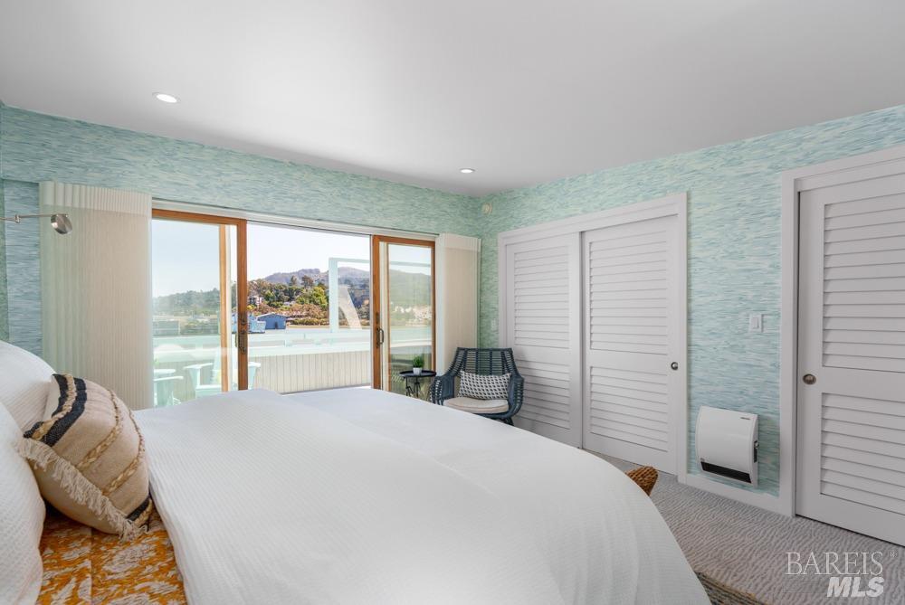 Detail Gallery Image 24 of 38 For 24 Gate 6 1/2 Rd, Sausalito,  CA 94965 - 3 Beds | 2/1 Baths