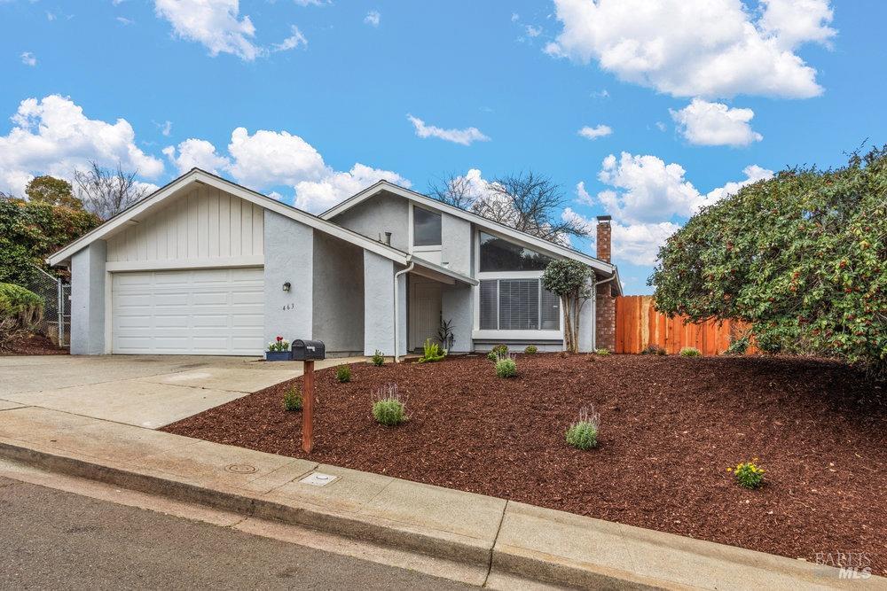 Detail Gallery Image 1 of 1 For 463 Brentwood Dr, Benicia,  CA 94510 - 4 Beds | 2 Baths