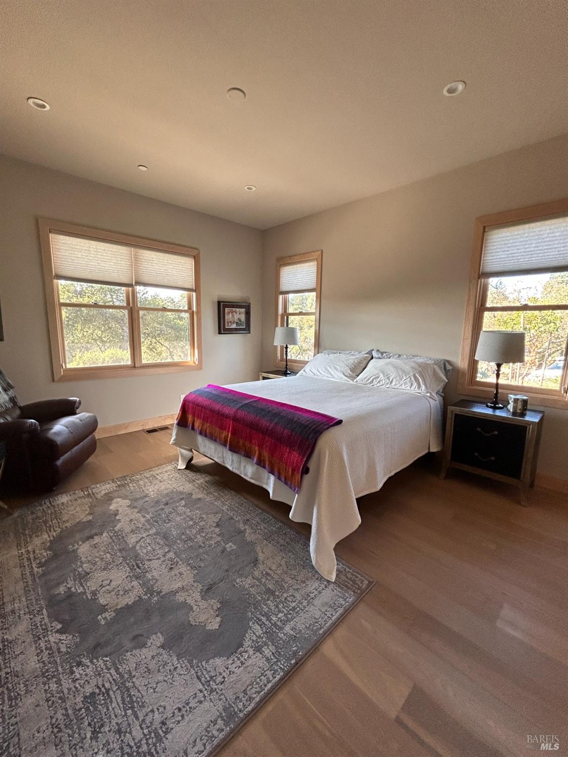 Detail Gallery Image 7 of 28 For 4579 Mill Creek Rd, Healdsburg,  CA 95448 - 3 Beds | 2/1 Baths
