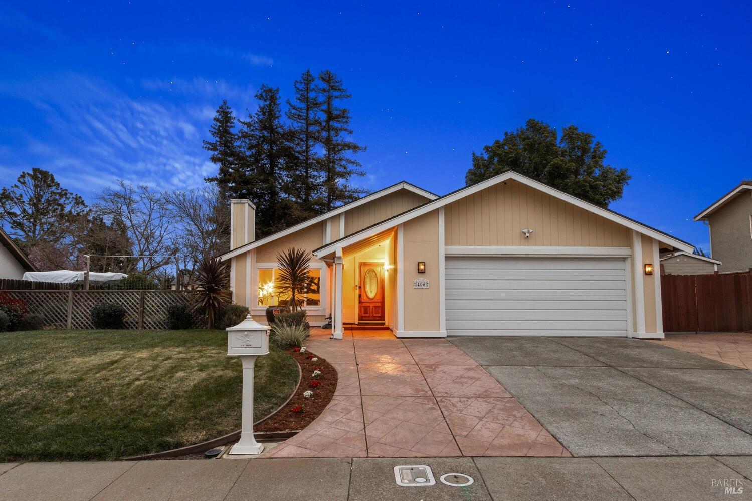 Detail Gallery Image 1 of 1 For 406 Solano Dr, Benicia,  CA 94510 - 3 Beds | 2 Baths