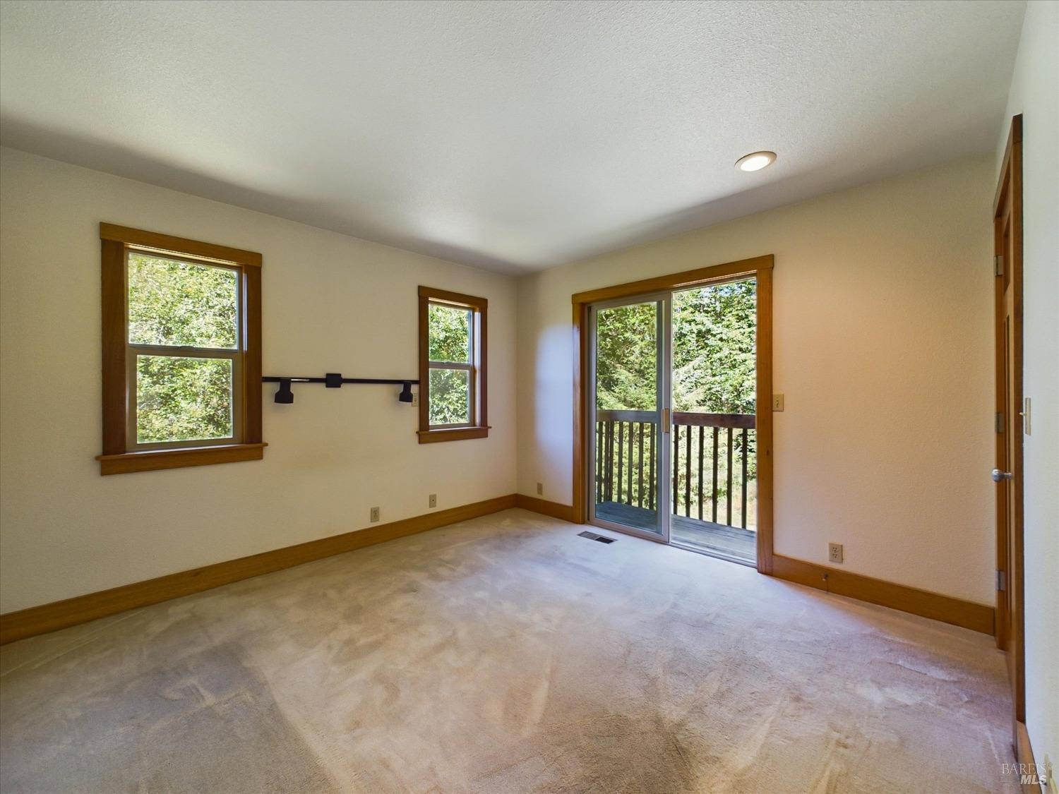 Detail Gallery Image 20 of 52 For 130 Robinson Rd, Orick,  CA 95555 - 2 Beds | 2 Baths