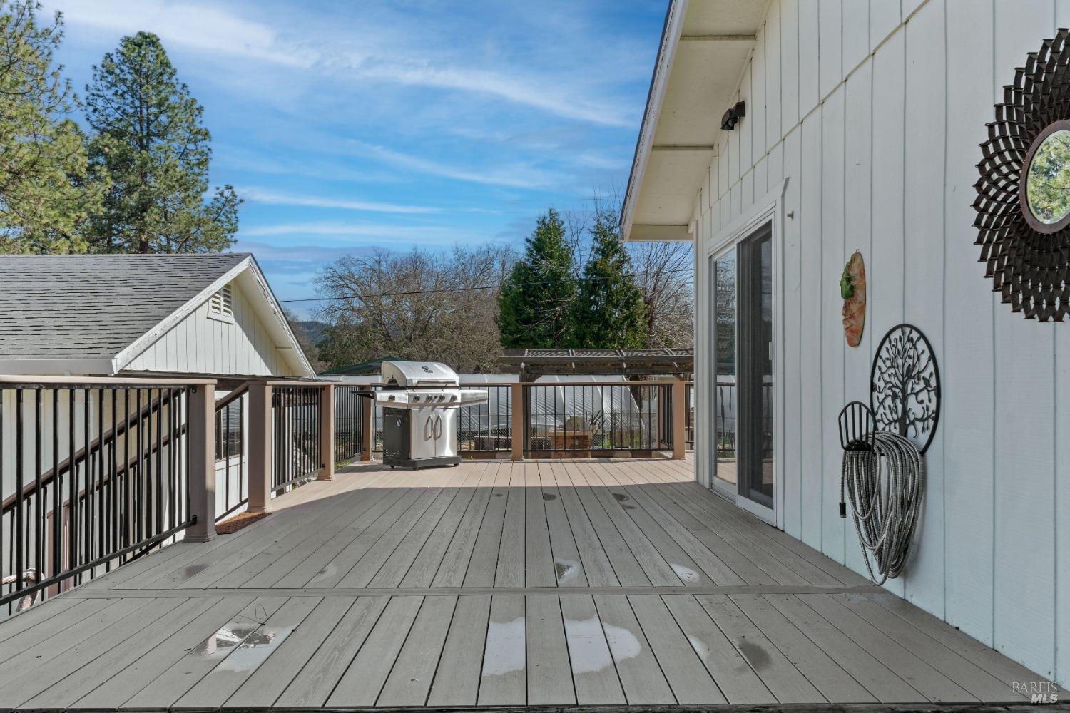 Detail Gallery Image 20 of 25 For 1840 Branscomb Rd, Laytonville,  CA 95454 - 3 Beds | 2 Baths