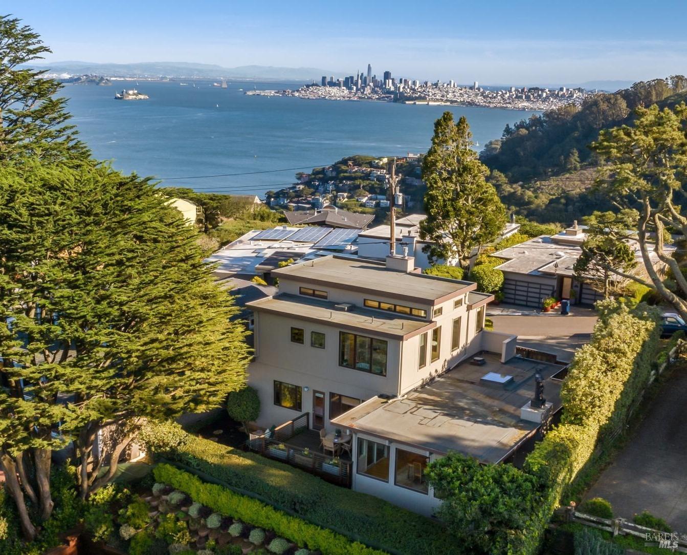 Photo of 110 Cloud View Rd in Sausalito, CA