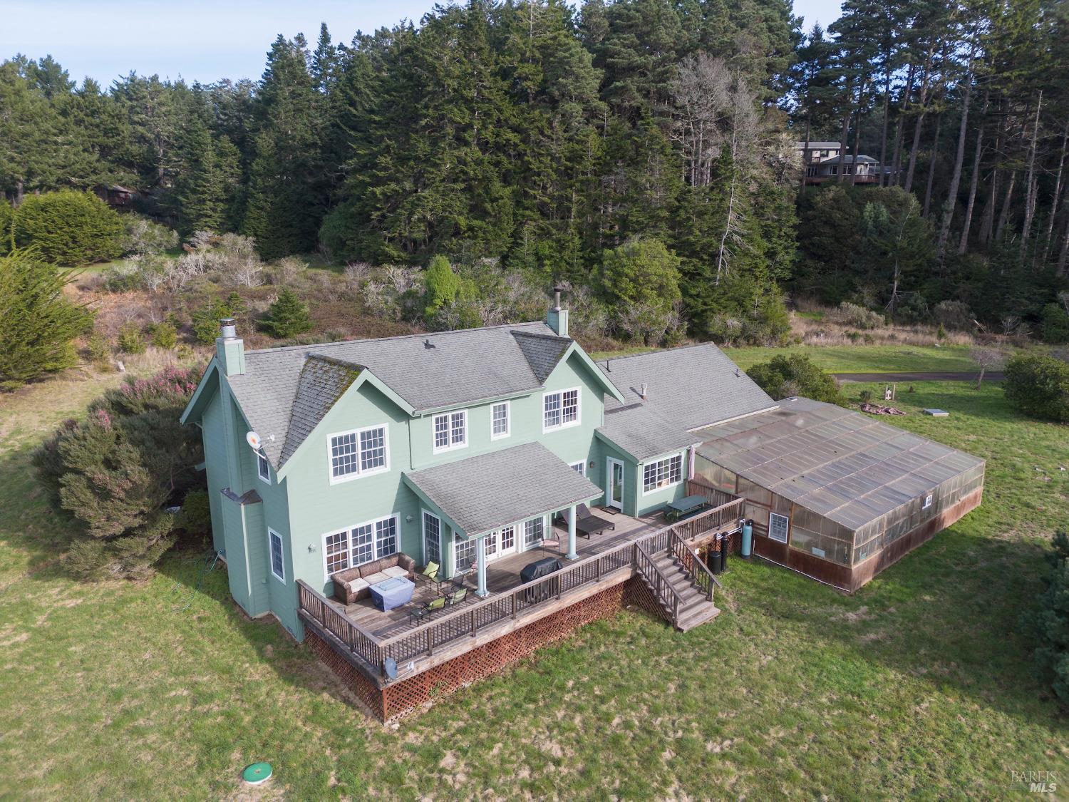 Detail Gallery Image 1 of 38 For 44800 Raven Ln, Mendocino,  CA 95460 - 2 Beds | 2/1 Baths
