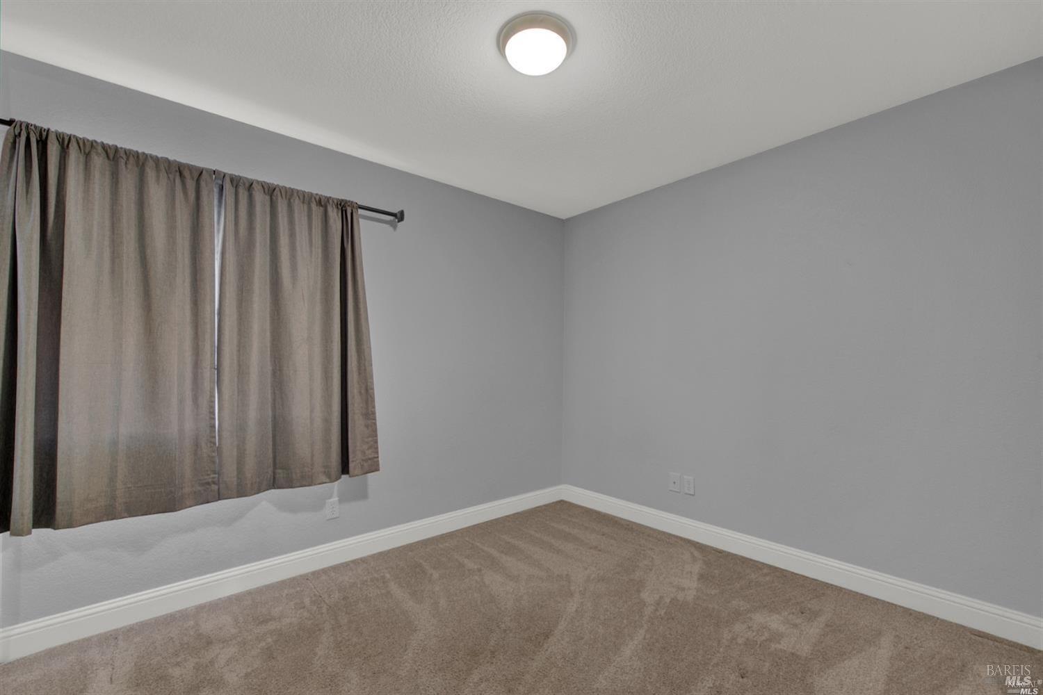 Detail Gallery Image 15 of 44 For 314 Donegal Ct, Vacaville,  CA 95688 - 3 Beds | 2 Baths