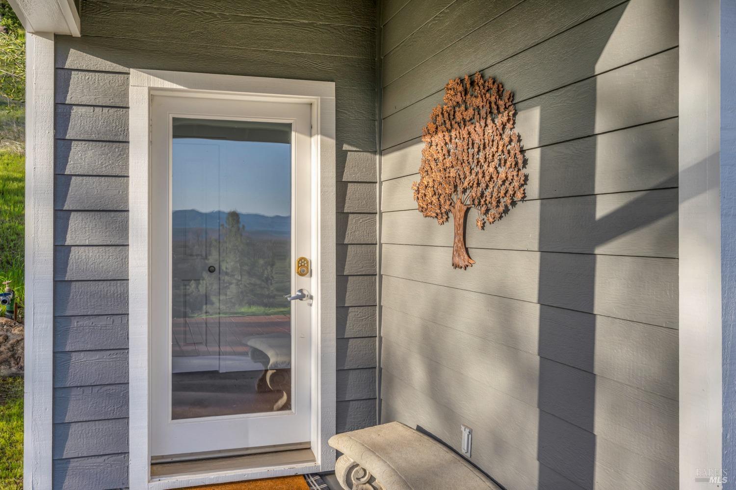 Detail Gallery Image 21 of 33 For 17023 Hofacker Ln, Lower Lake,  CA 95457 - 3 Beds | 2 Baths