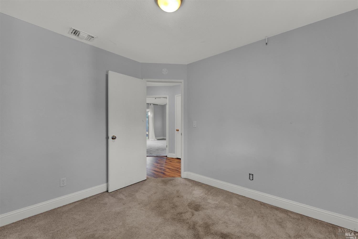 Detail Gallery Image 22 of 44 For 314 Donegal Ct, Vacaville,  CA 95688 - 3 Beds | 2 Baths