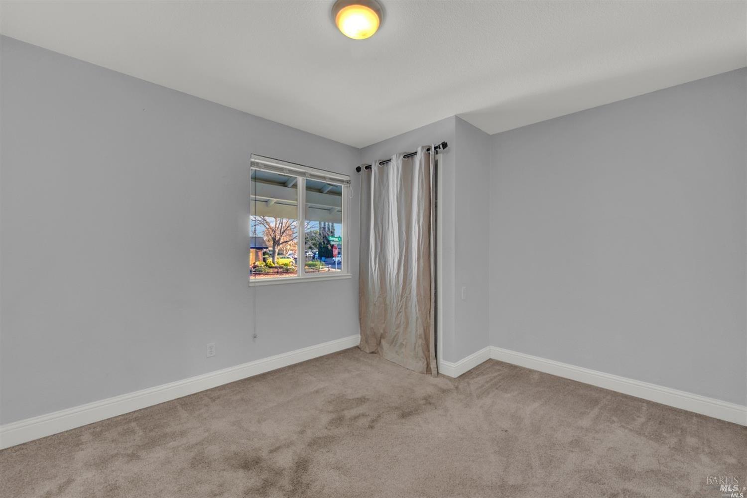Detail Gallery Image 17 of 44 For 314 Donegal Ct, Vacaville,  CA 95688 - 3 Beds | 2 Baths