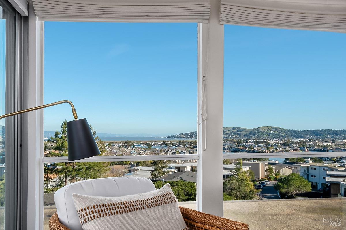 Detail Gallery Image 1 of 1 For 290 via Casitas Unkn #303,  Greenbrae,  CA 94904 - 3 Beds | 2 Baths
