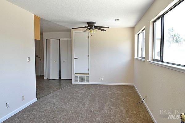 Detail Gallery Image 3 of 27 For 244 Woodrow Ave, Vallejo,  CA 94591 - 2 Beds | 1 Baths