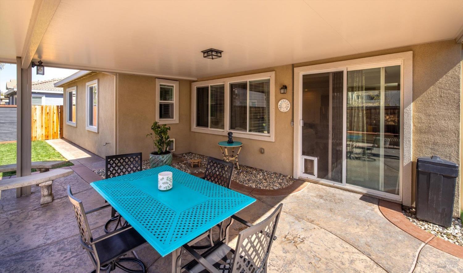 Detail Gallery Image 37 of 54 For 1084 Parkside Dr, Vacaville,  CA 95688 - 4 Beds | 2 Baths