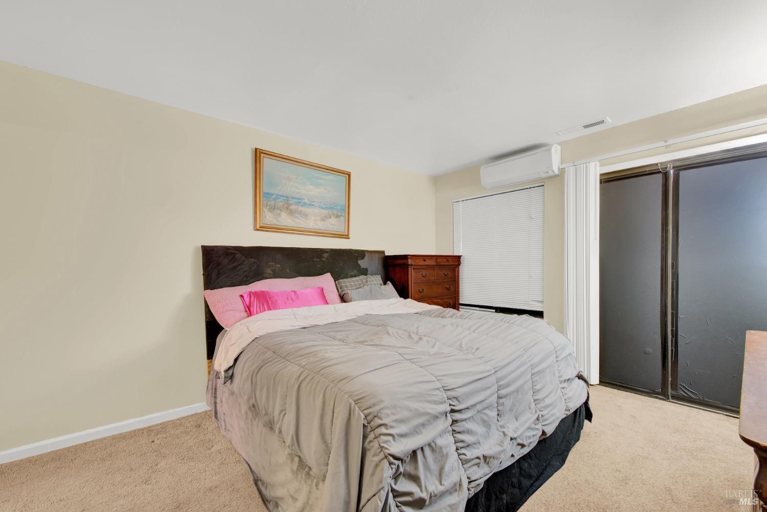 Detail Gallery Image 22 of 30 For 1800 Dalessi Ln, Pinole,  CA 94564 - 2 Beds | 2/1 Baths