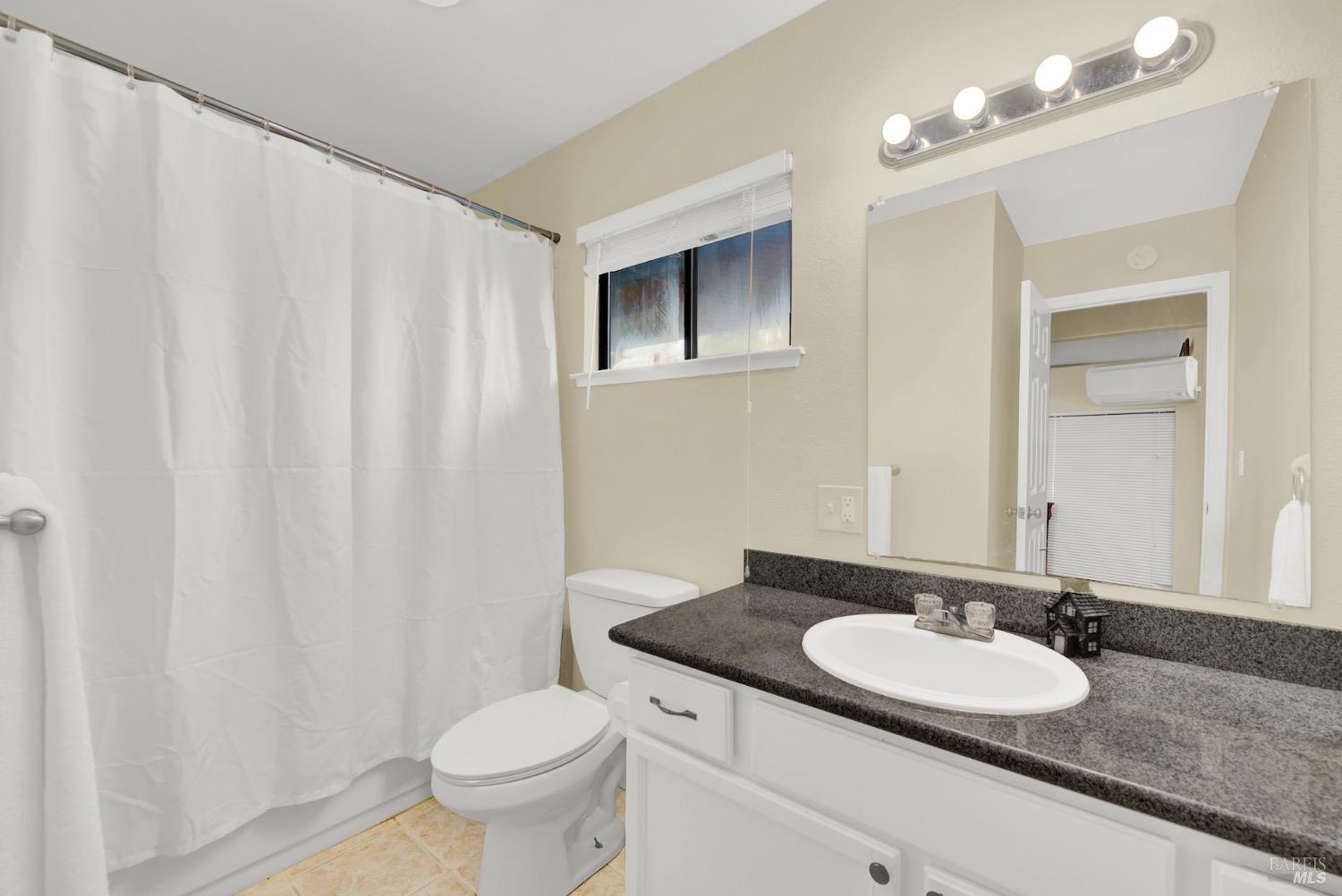 Detail Gallery Image 25 of 30 For 1800 Dalessi Ln, Pinole,  CA 94564 - 2 Beds | 2/1 Baths