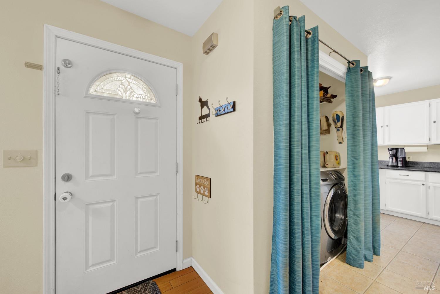 Detail Gallery Image 27 of 30 For 1800 Dalessi Ln, Pinole,  CA 94564 - 2 Beds | 2/1 Baths
