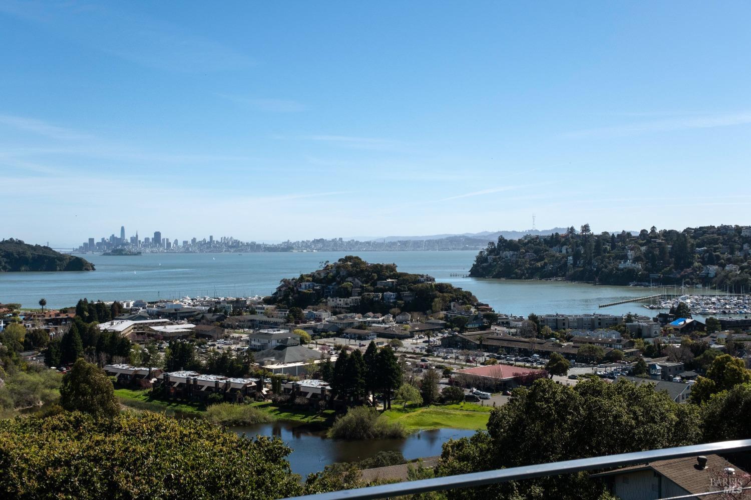 Detail Gallery Image 2 of 40 For 15 Corinthian Ct #11,  Tiburon,  CA 94920 - 2 Beds | 2 Baths