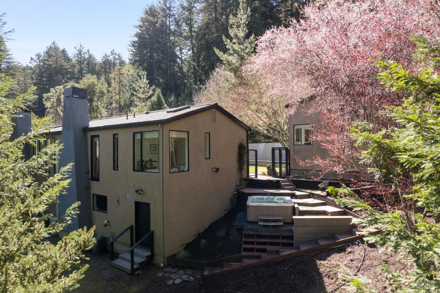 Detail Gallery Image 45 of 48 For 12 Meadow View Ln, San Geronimo,  CA 94963 - 4 Beds | 4/1 Baths