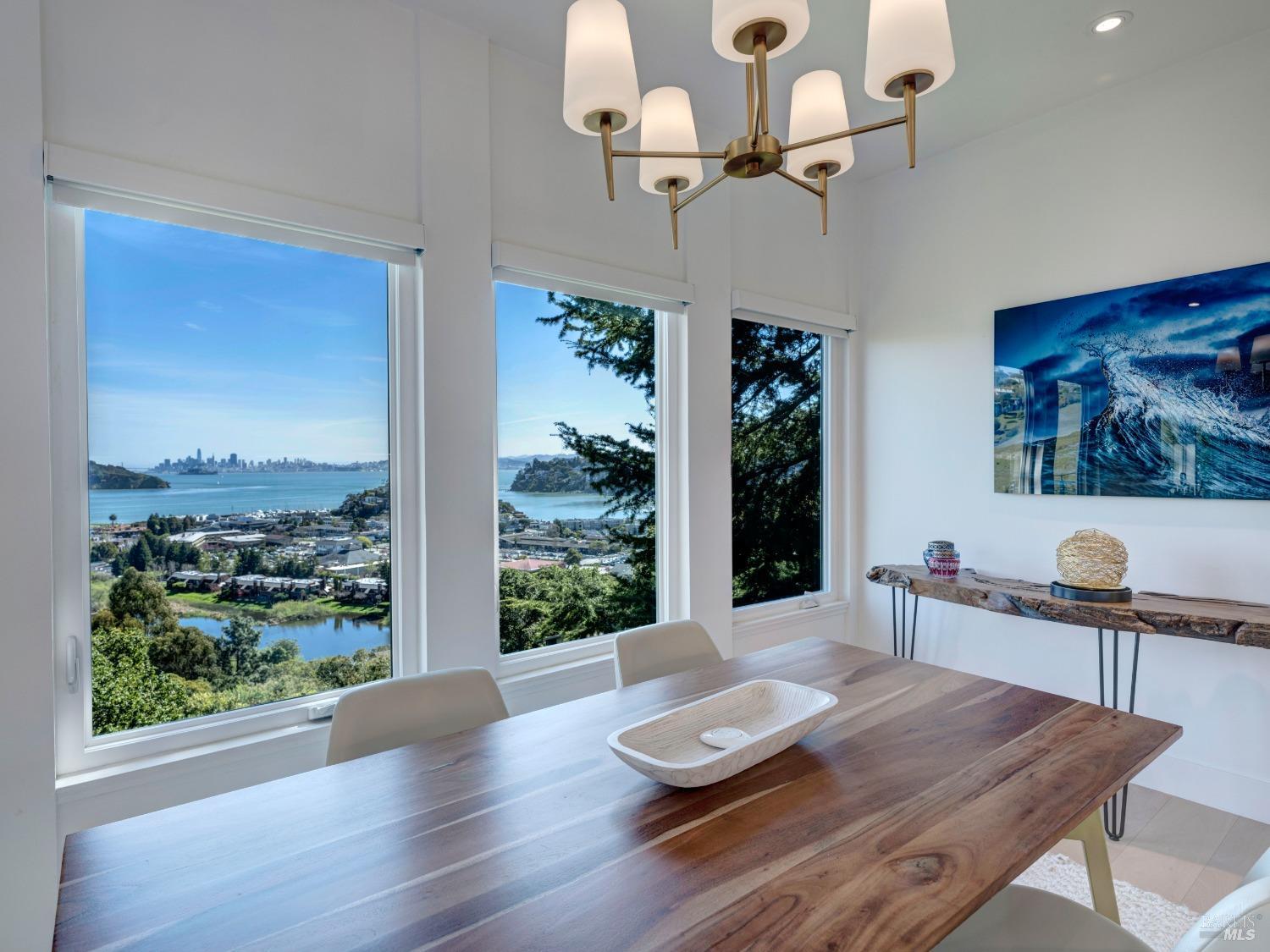 Detail Gallery Image 14 of 40 For 15 Corinthian Ct #11,  Tiburon,  CA 94920 - 2 Beds | 2 Baths