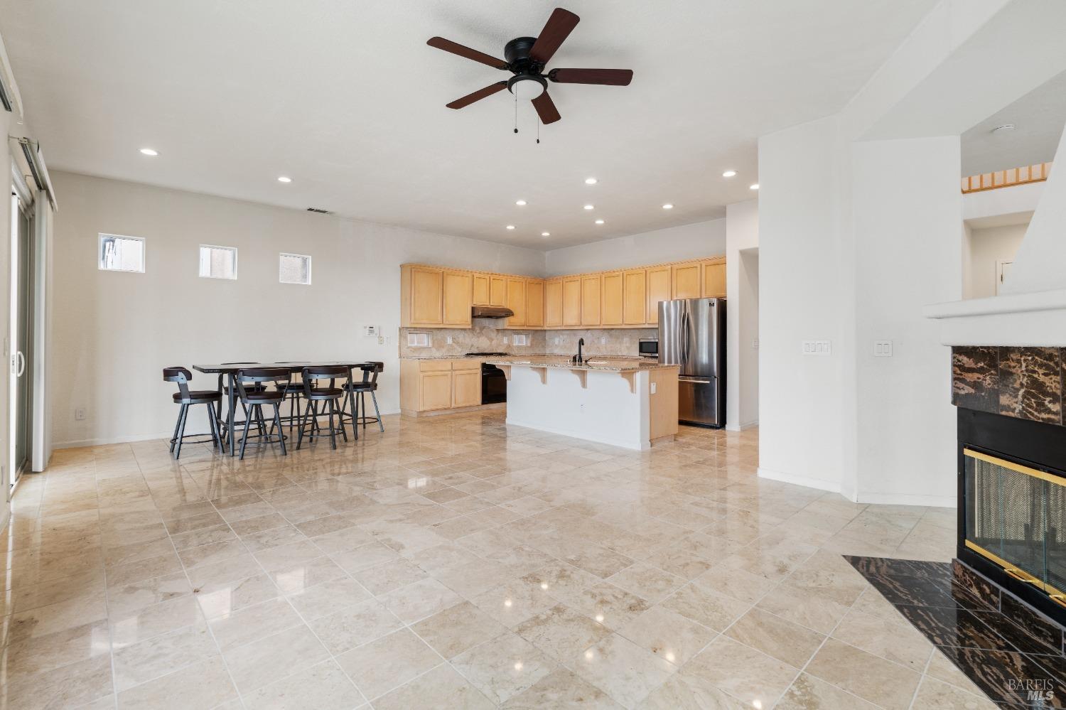 Edgewater Place, Vallejo, California image 10