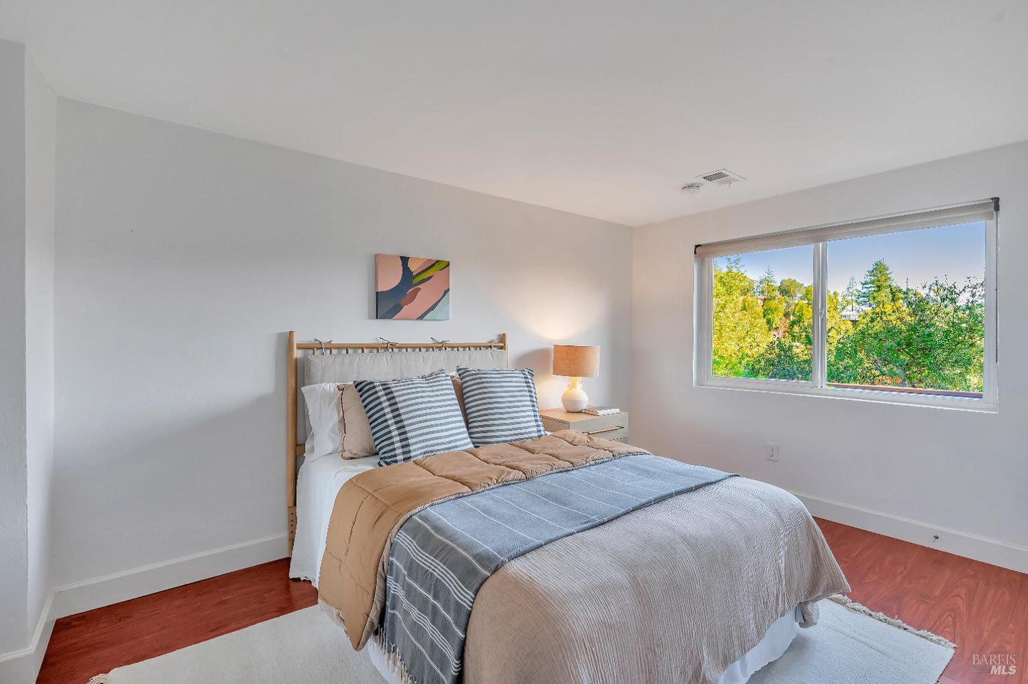 Detail Gallery Image 27 of 47 For 223 Scenic Rd, Fairfax,  CA 94930 - 3 Beds | 2 Baths