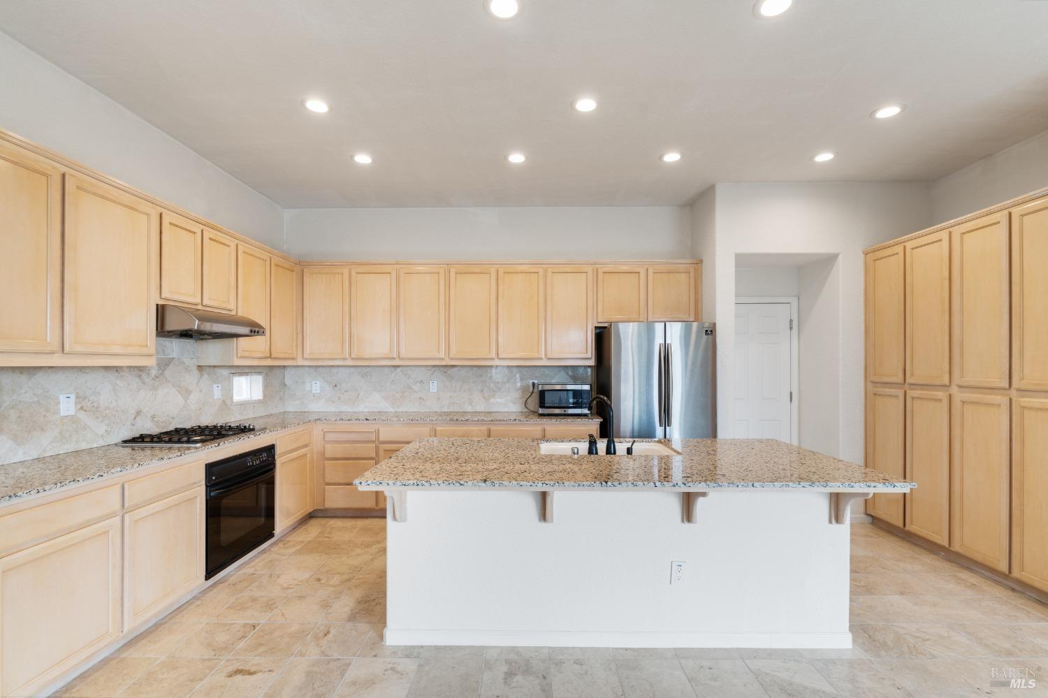 Edgewater Place, Vallejo, California image 14
