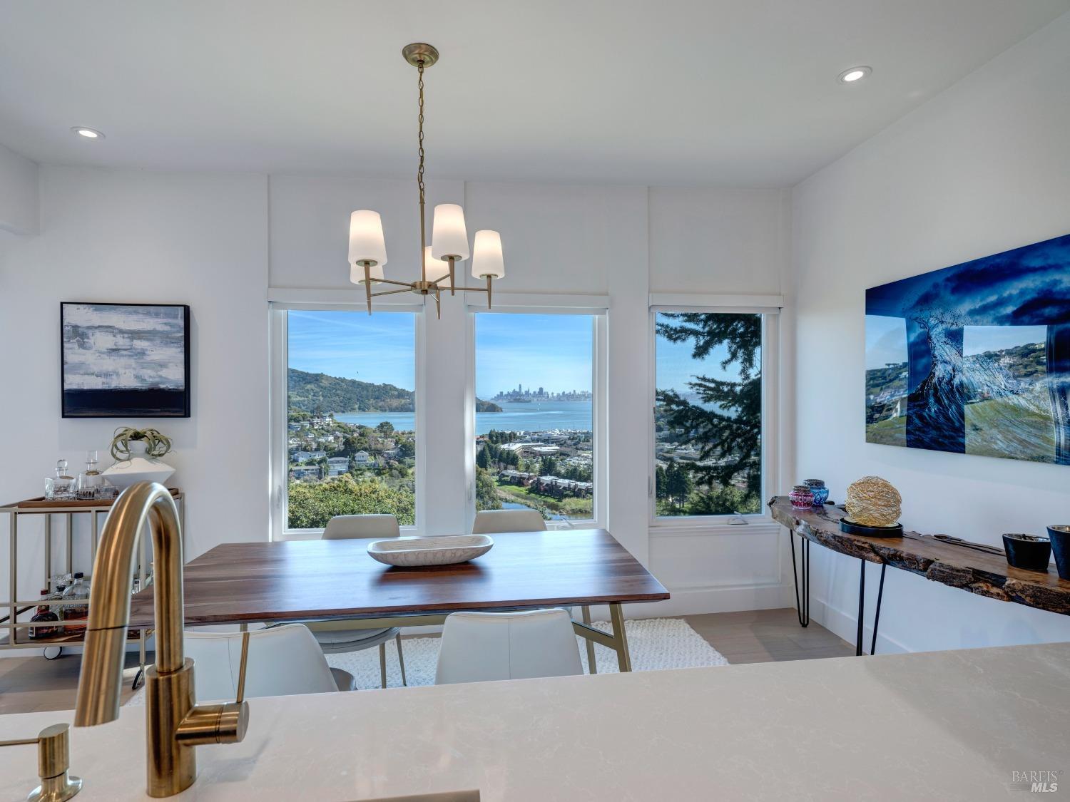 Detail Gallery Image 15 of 40 For 15 Corinthian Ct #11,  Tiburon,  CA 94920 - 2 Beds | 2 Baths