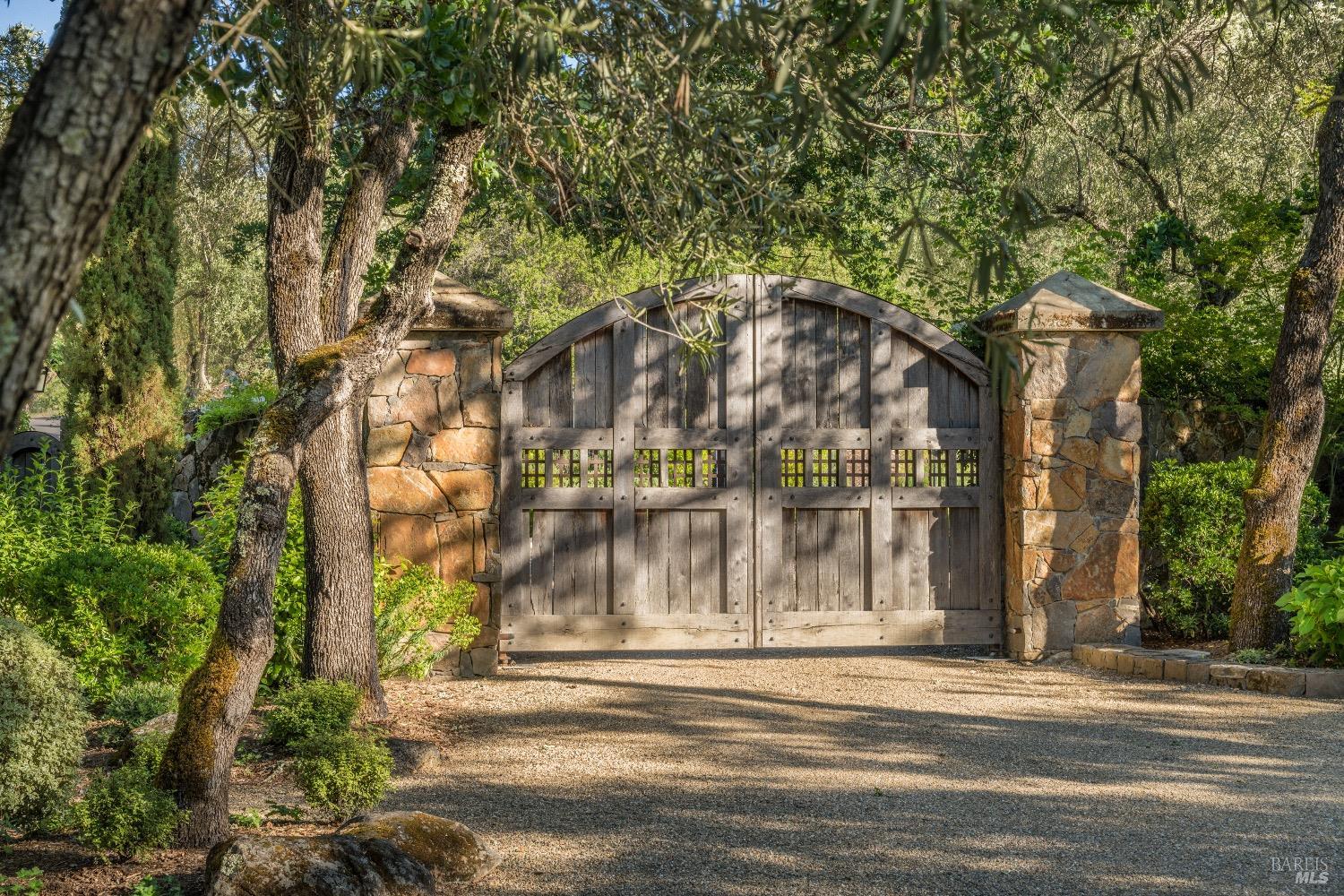 Detail Gallery Image 7 of 70 For 40 Long Ranch Rd, Saint Helena,  CA 94574 - 6 Beds | 6/2 Baths