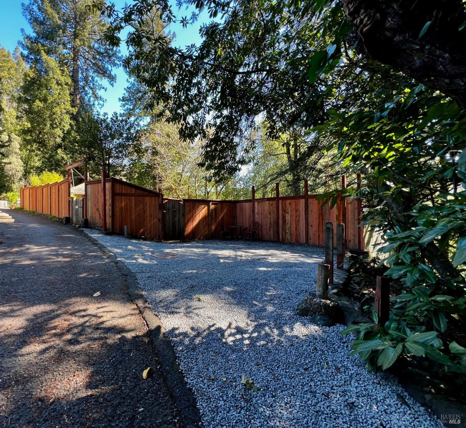 Detail Gallery Image 17 of 26 For 16017 Palo Alto Dr, Guerneville,  CA 95446 - 2 Beds | 1 Baths