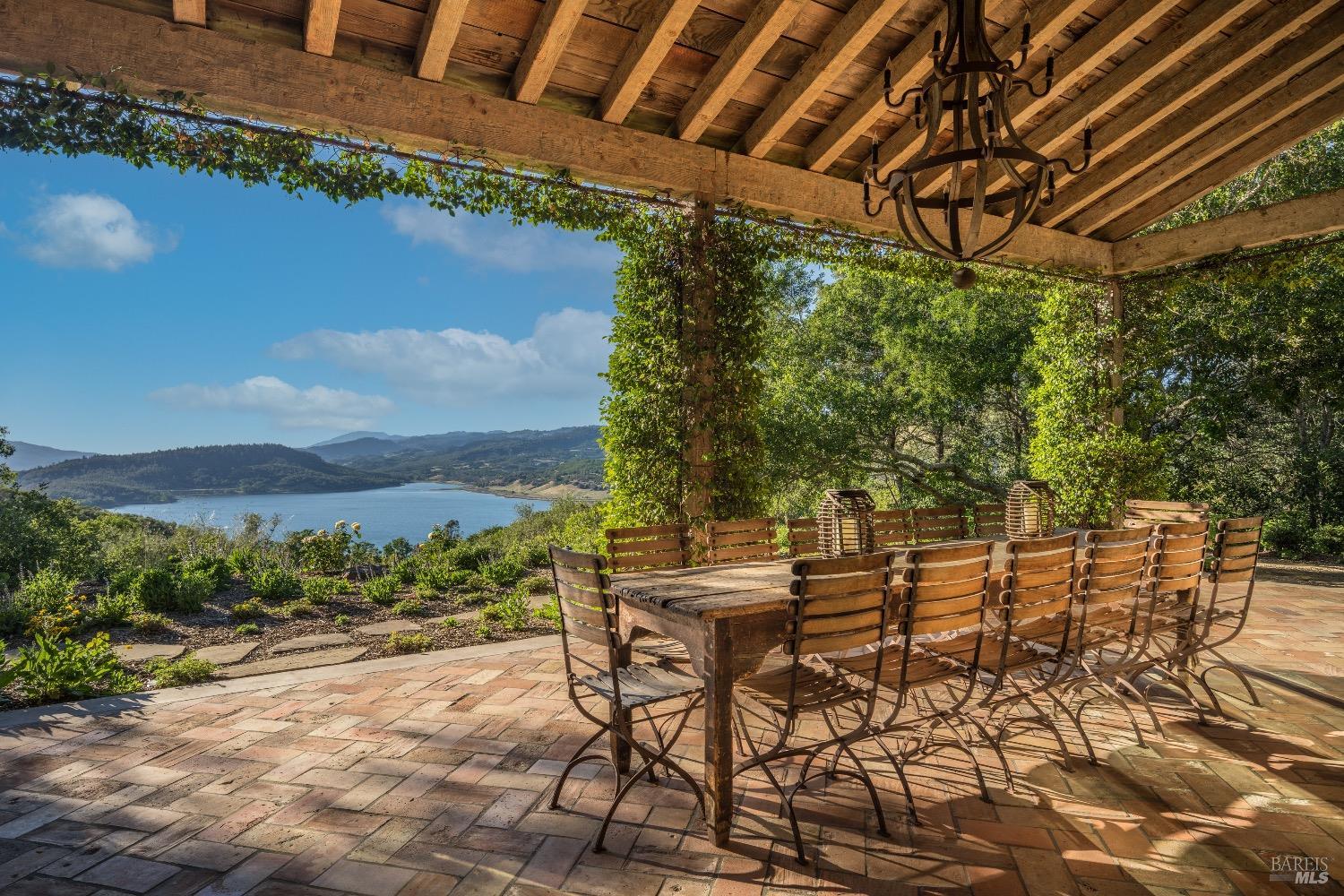 Detail Gallery Image 56 of 70 For 40 Long Ranch Rd, Saint Helena,  CA 94574 - 6 Beds | 6/2 Baths