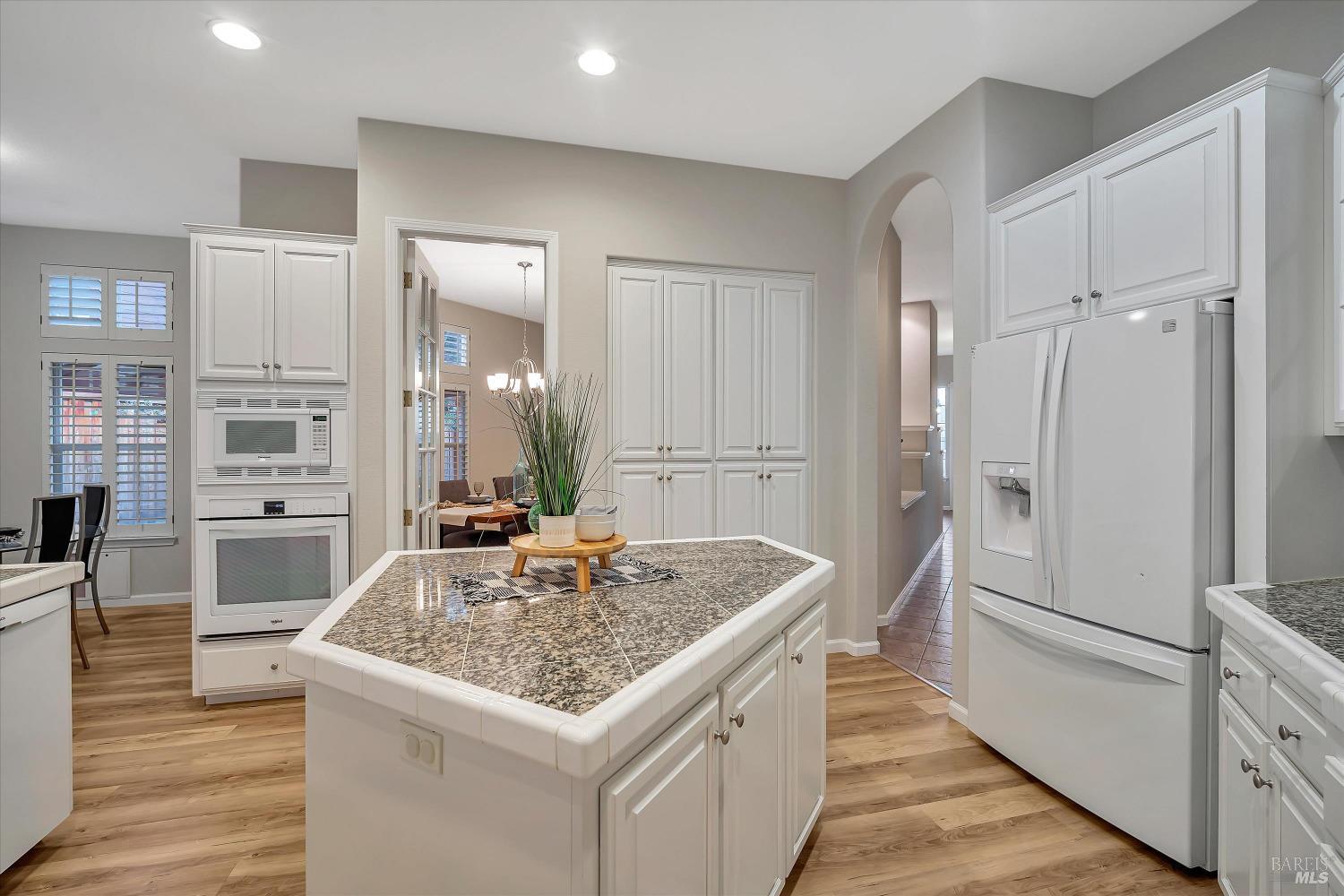 Detail Gallery Image 22 of 74 For 3573 Alkirst Ct, Santa Rosa,  CA 95403 - 4 Beds | 4/1 Baths