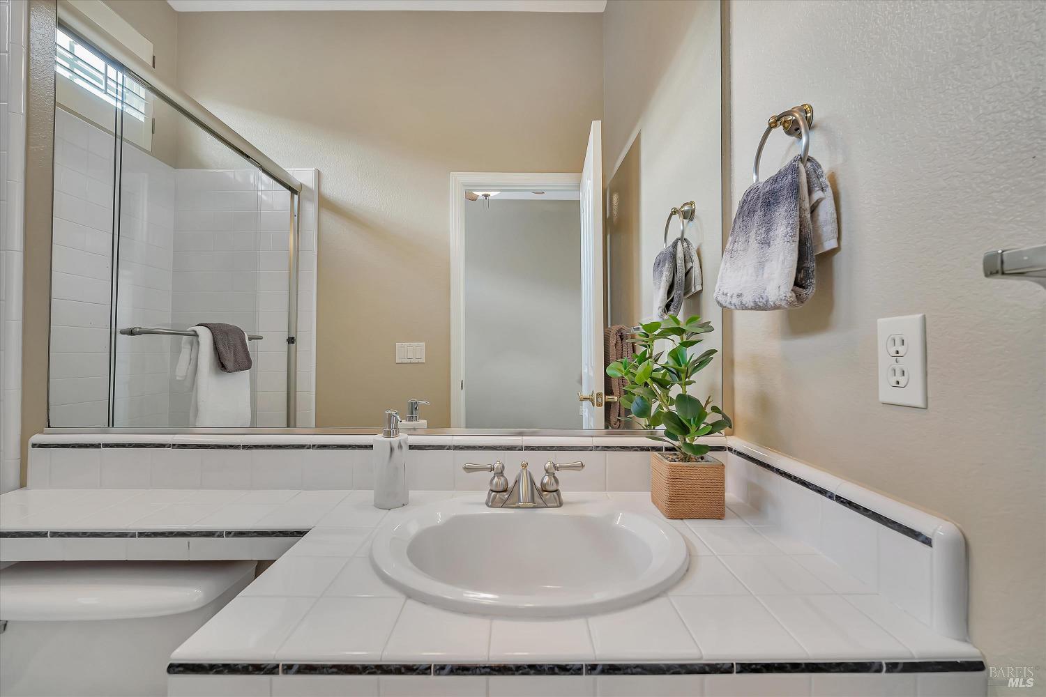 Detail Gallery Image 52 of 74 For 3573 Alkirst Ct, Santa Rosa,  CA 95403 - 4 Beds | 4/1 Baths