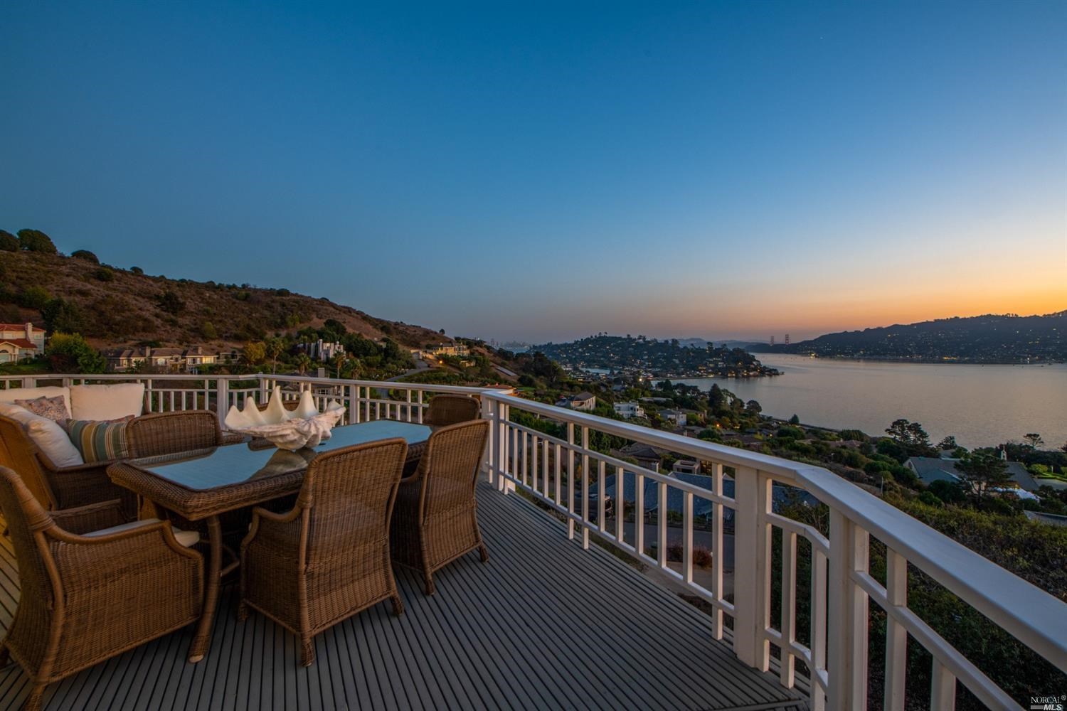 Detail Gallery Image 34 of 41 For 10 via Paraiso Unkn, Tiburon,  CA 94920 - 6 Beds | 5/1 Baths