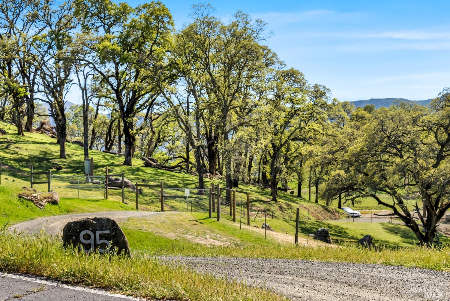 Detail Gallery Image 23 of 36 For 95 Longhorn Ridge Rd, Napa,  CA 94558 - 3 Beds | 2/1 Baths