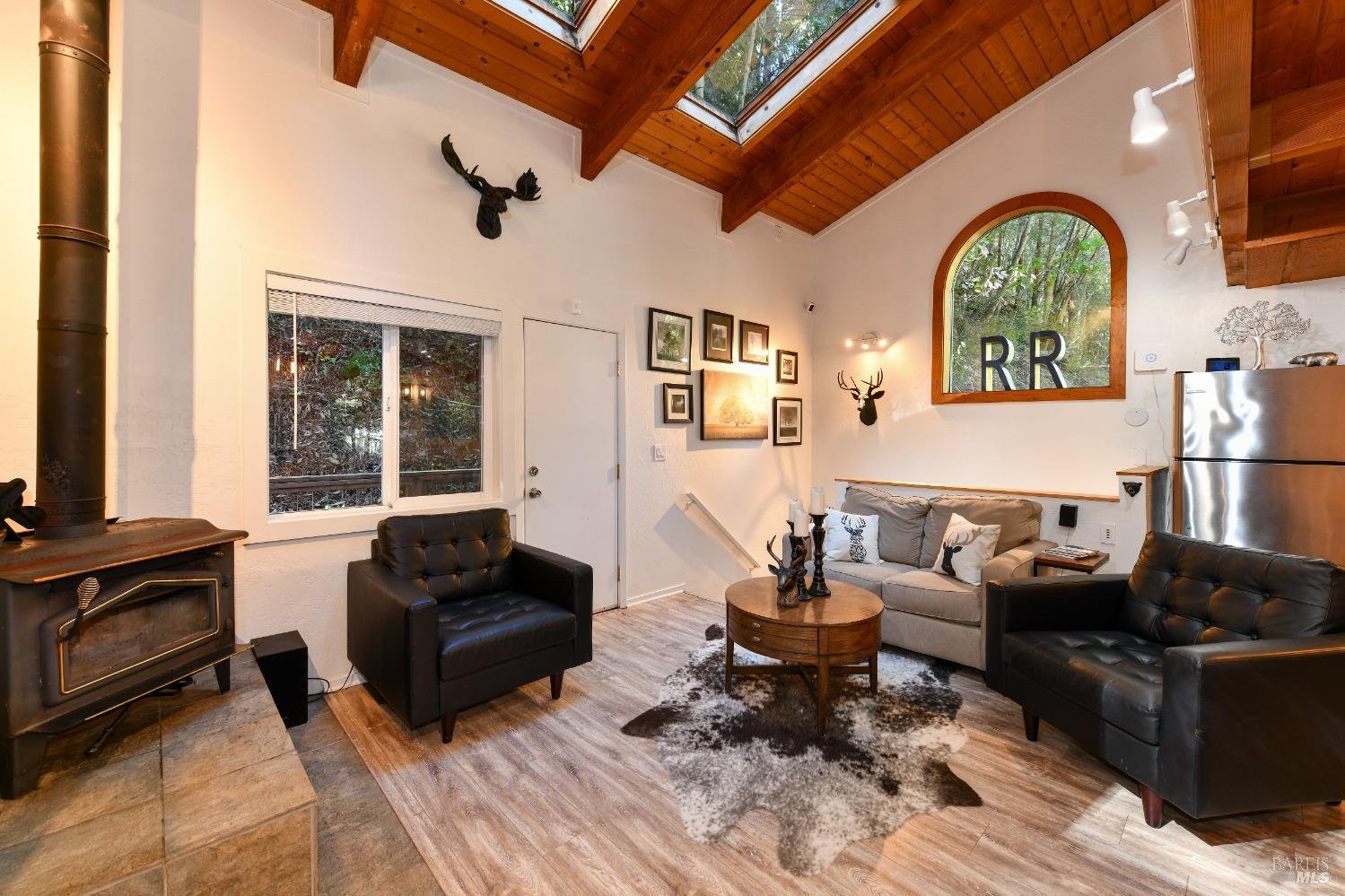 Detail Gallery Image 20 of 38 For 14528 Cherry St, Guerneville,  CA 95446 - 2 Beds | 2 Baths