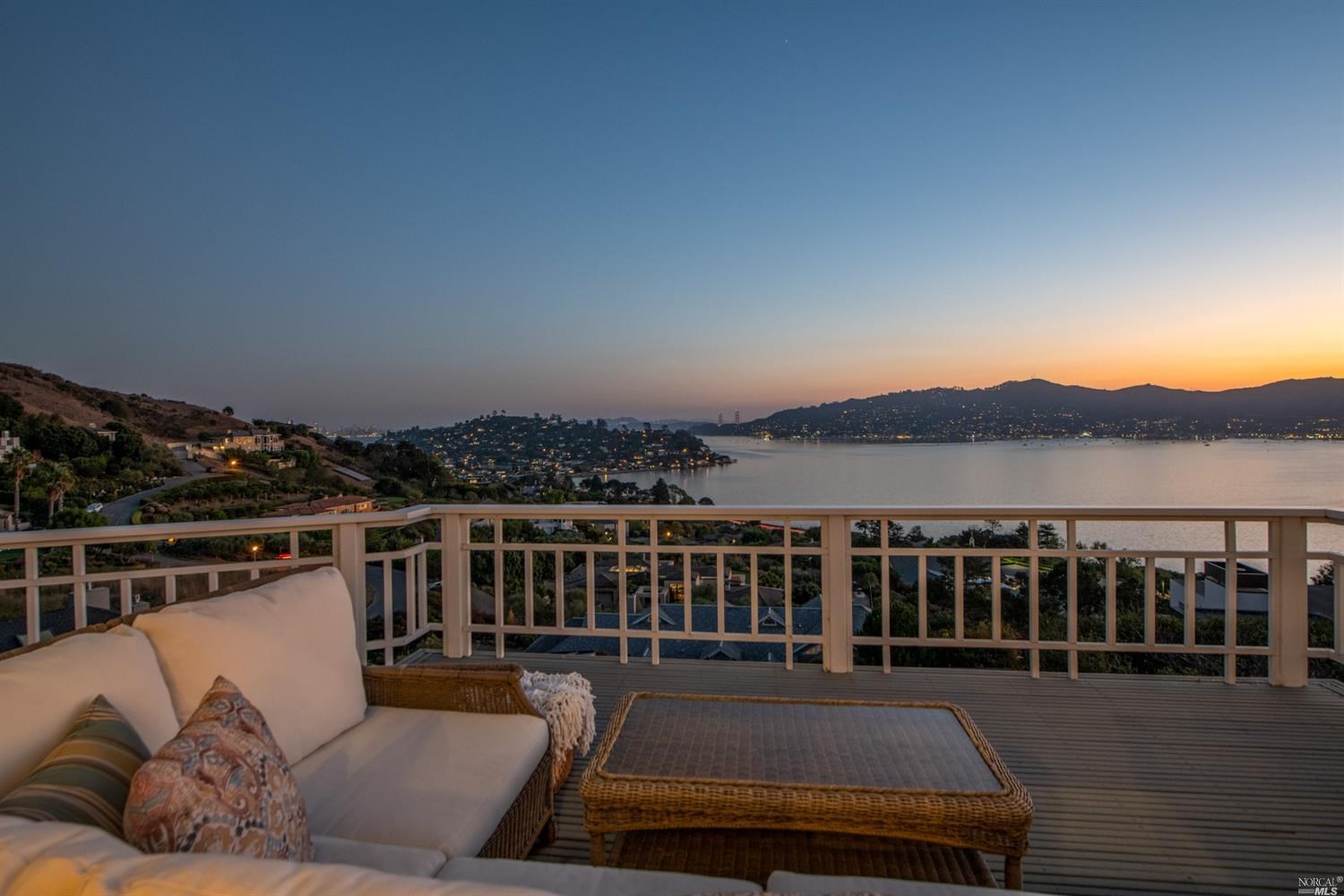 Detail Gallery Image 33 of 41 For 10 via Paraiso Unkn, Tiburon,  CA 94920 - 6 Beds | 5/1 Baths