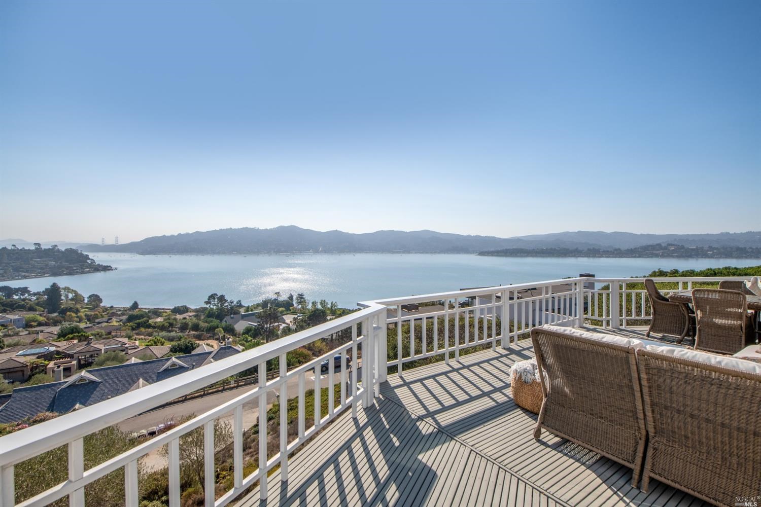 Detail Gallery Image 5 of 41 For 10 via Paraiso Unkn, Tiburon,  CA 94920 - 6 Beds | 5/1 Baths
