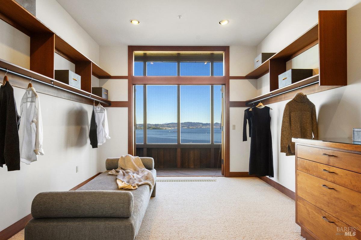 Detail Gallery Image 21 of 65 For 325 Taylor Rd, Tiburon,  CA 94920 - 3 Beds | 2/1 Baths