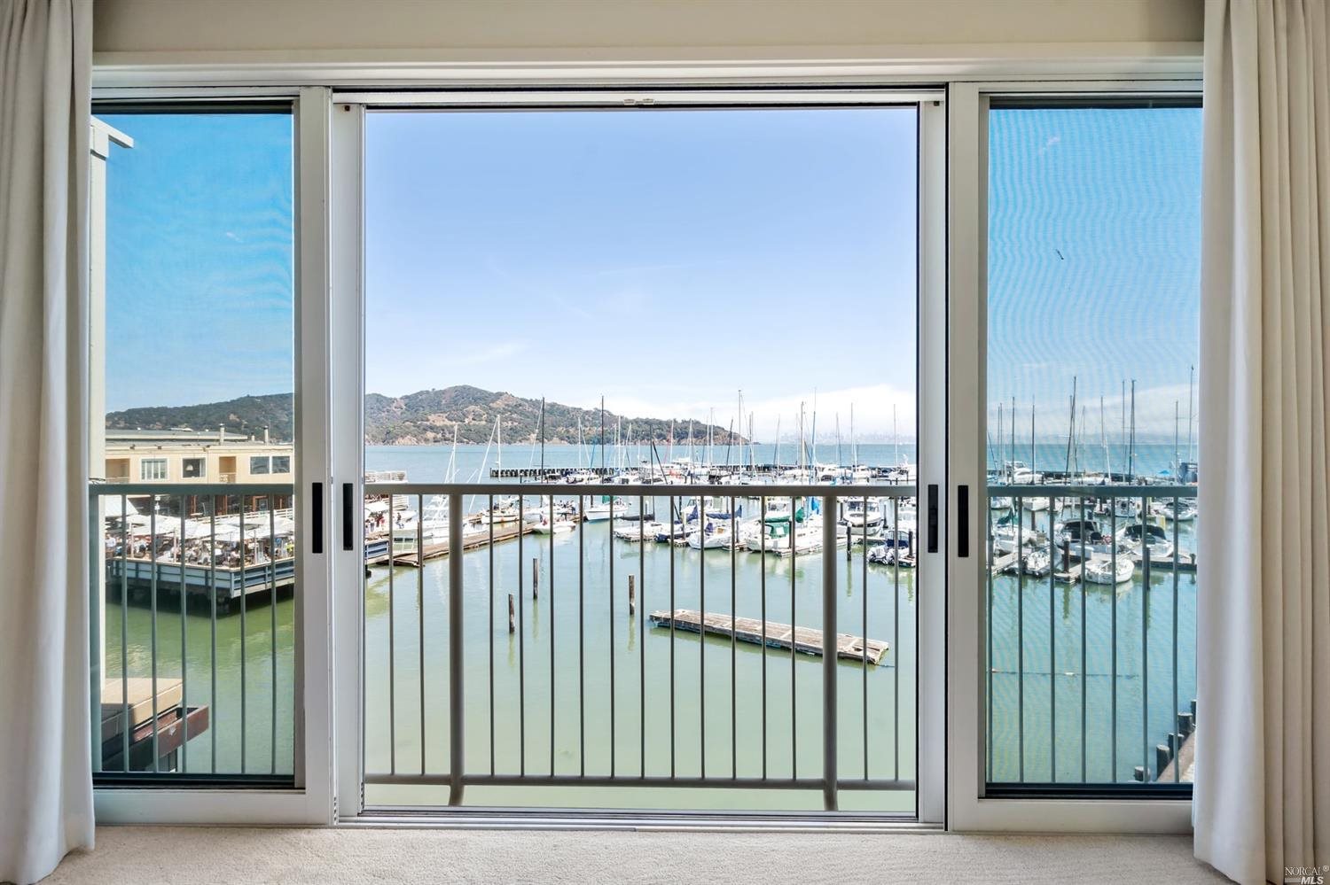 Detail Gallery Image 39 of 63 For 41 Main St #3,  Tiburon,  CA 94920 - 2 Beds | 2/1 Baths
