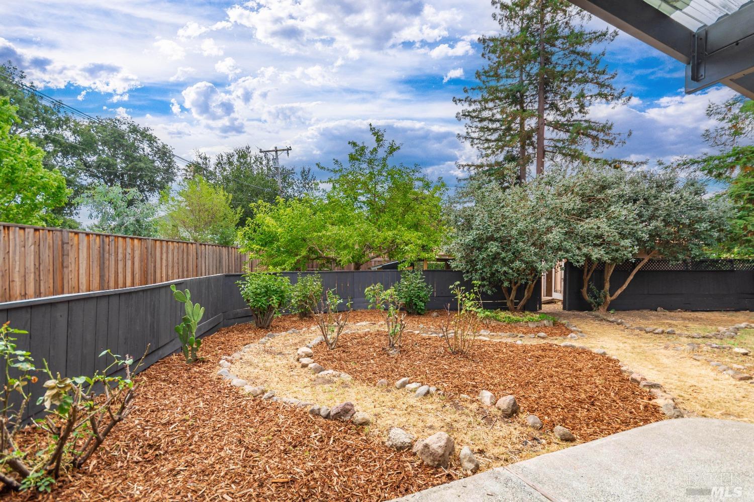 Detail Gallery Image 23 of 30 For 1051 Monticello Rd, Napa,  CA 94558 - 3 Beds | 2 Baths