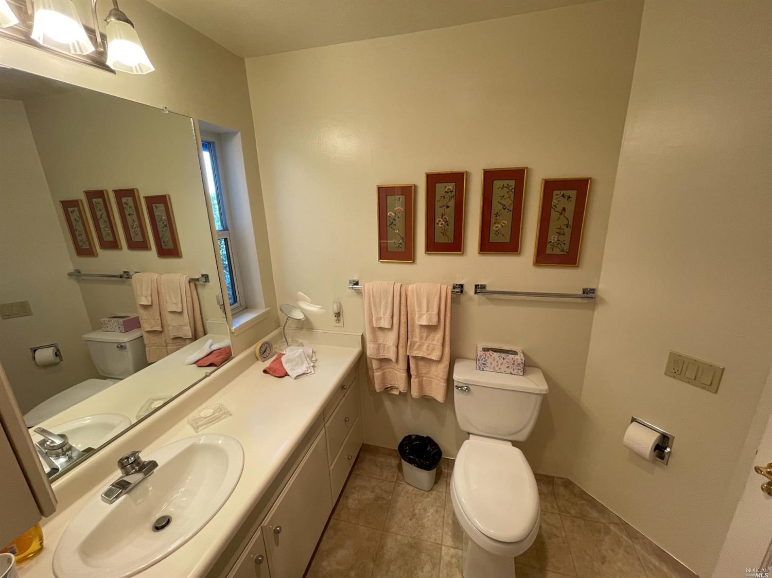 Detail Gallery Image 10 of 13 For 100 Thorndale Dr #125,  San Rafael,  CA 94903 - 2 Beds | 2 Baths