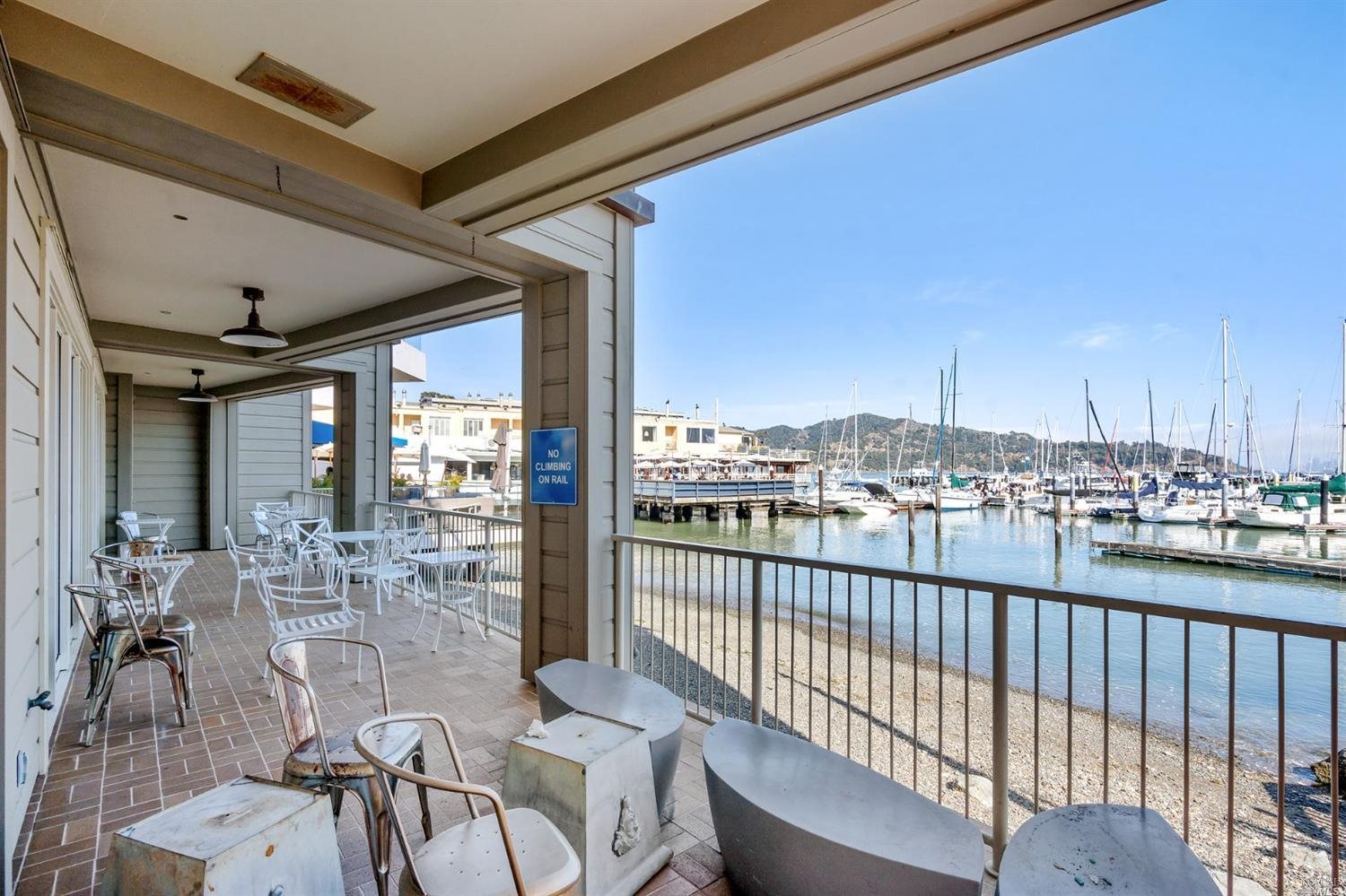 Detail Gallery Image 58 of 63 For 41 Main St #3,  Tiburon,  CA 94920 - 2 Beds | 2/1 Baths