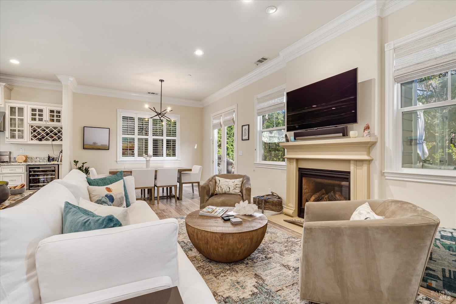 Detail Gallery Image 8 of 48 For 1324 Elmhurst Ave, Saint Helena,  CA 94574 - 3 Beds | 2/1 Baths