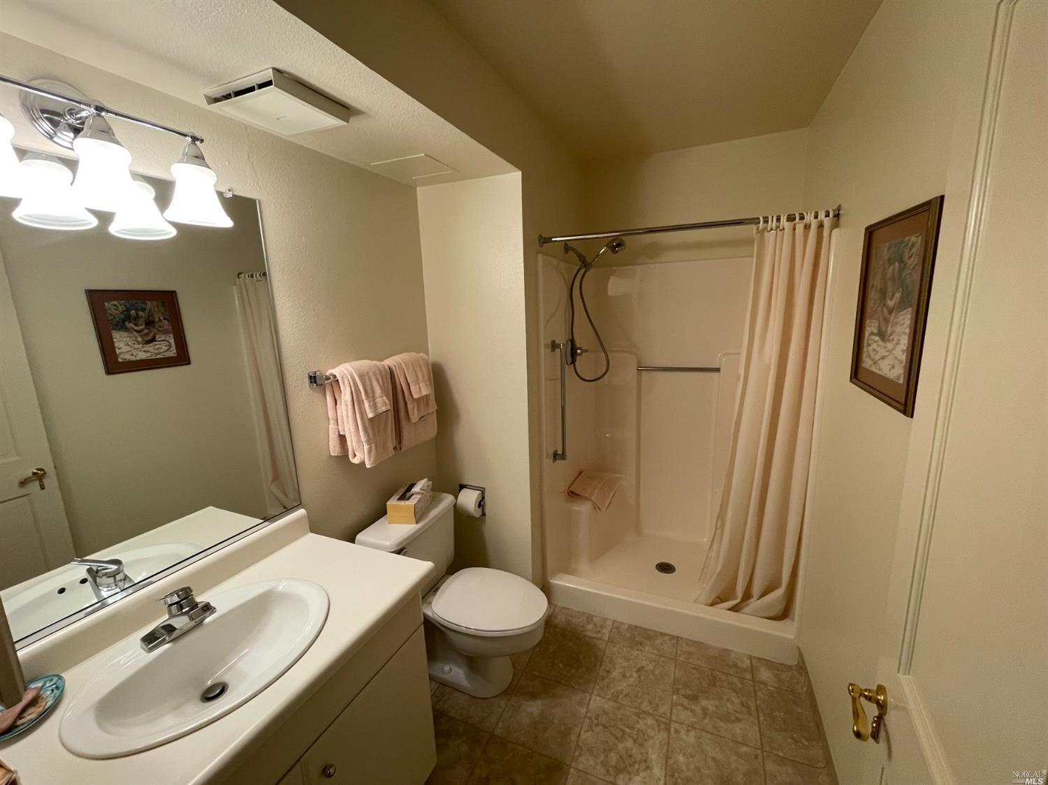 Detail Gallery Image 12 of 13 For 100 Thorndale Dr #125,  San Rafael,  CA 94903 - 2 Beds | 2 Baths