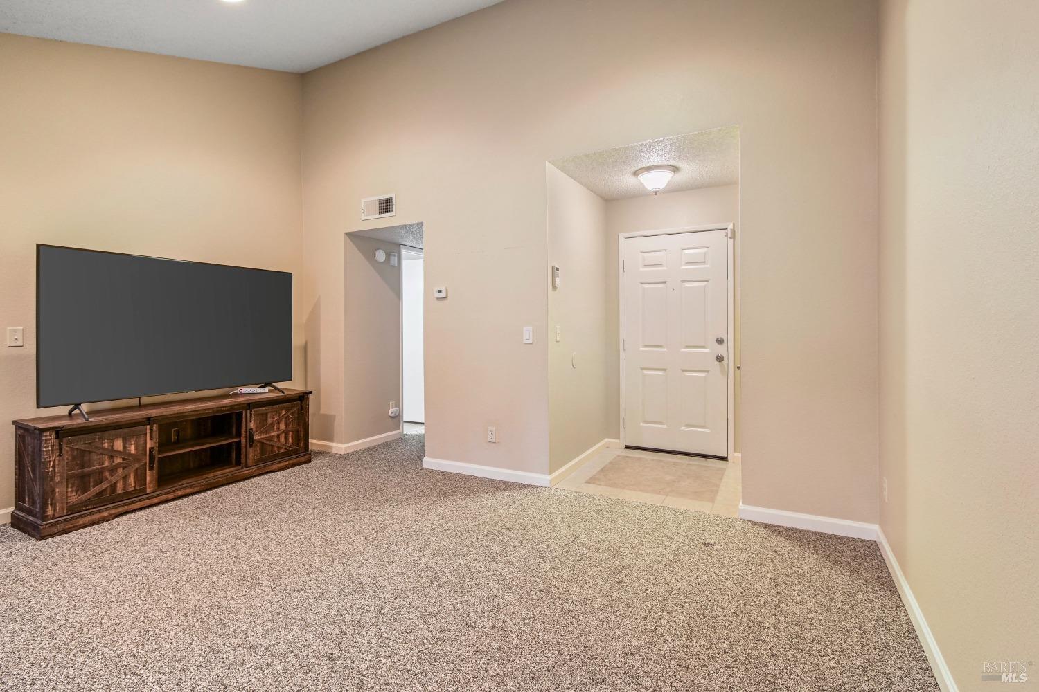 Detail Gallery Image 9 of 32 For 2943 Winding Ln, Antioch,  CA 94531 - 2 Beds | 1 Baths