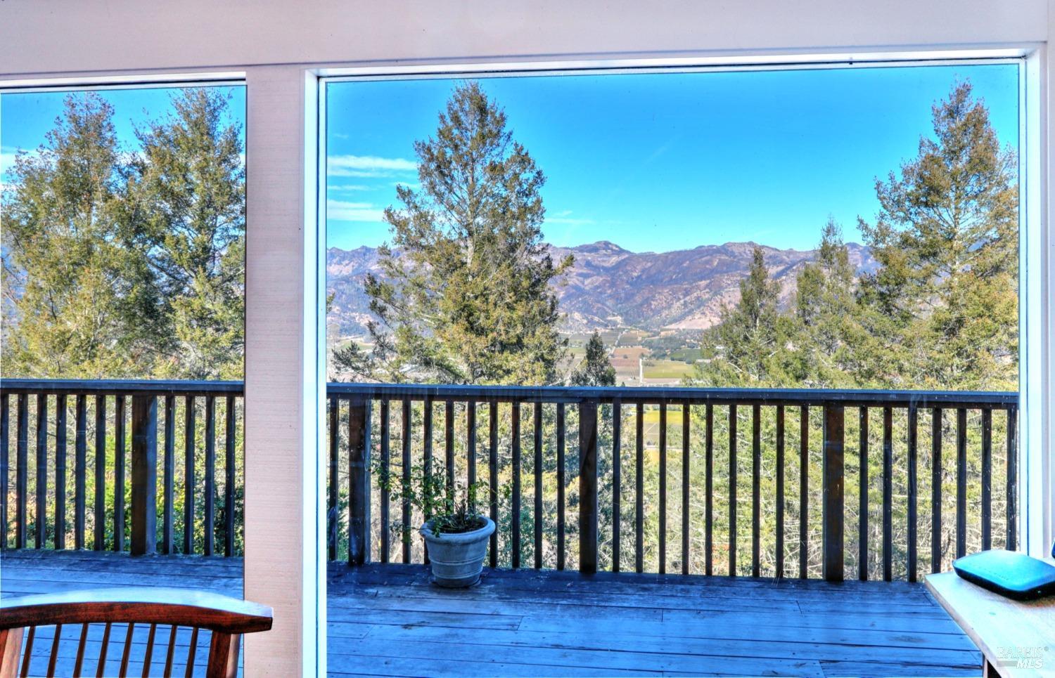 Detail Gallery Image 15 of 56 For 1755 Diamond Mountain Rd, Calistoga,  CA 94515 - 3 Beds | 3/1 Baths