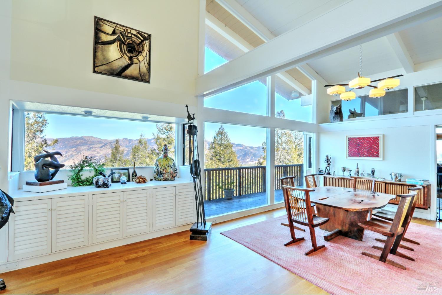 Detail Gallery Image 14 of 56 For 1755 Diamond Mountain Rd, Calistoga,  CA 94515 - 3 Beds | 3/1 Baths