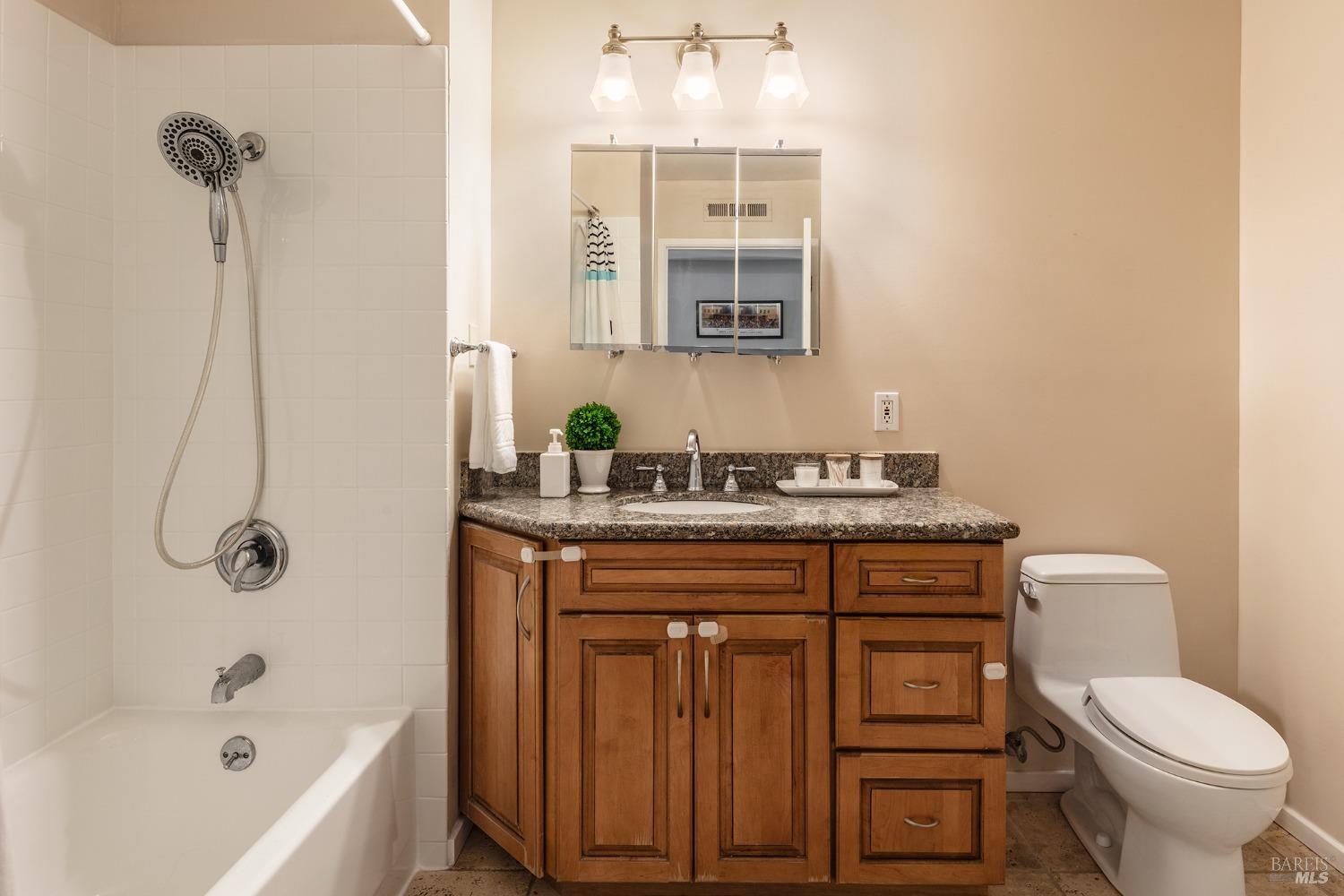 Detail Gallery Image 13 of 15 For 161 Lower via Casitas Unkn, Greenbrae,  CA 94904 - 2 Beds | 1 Baths
