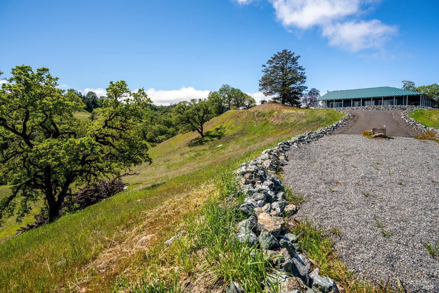 Detail Gallery Image 82 of 91 For 5500 Parducci Rd, Ukiah,  CA 95482 - 3 Beds | 3 Baths